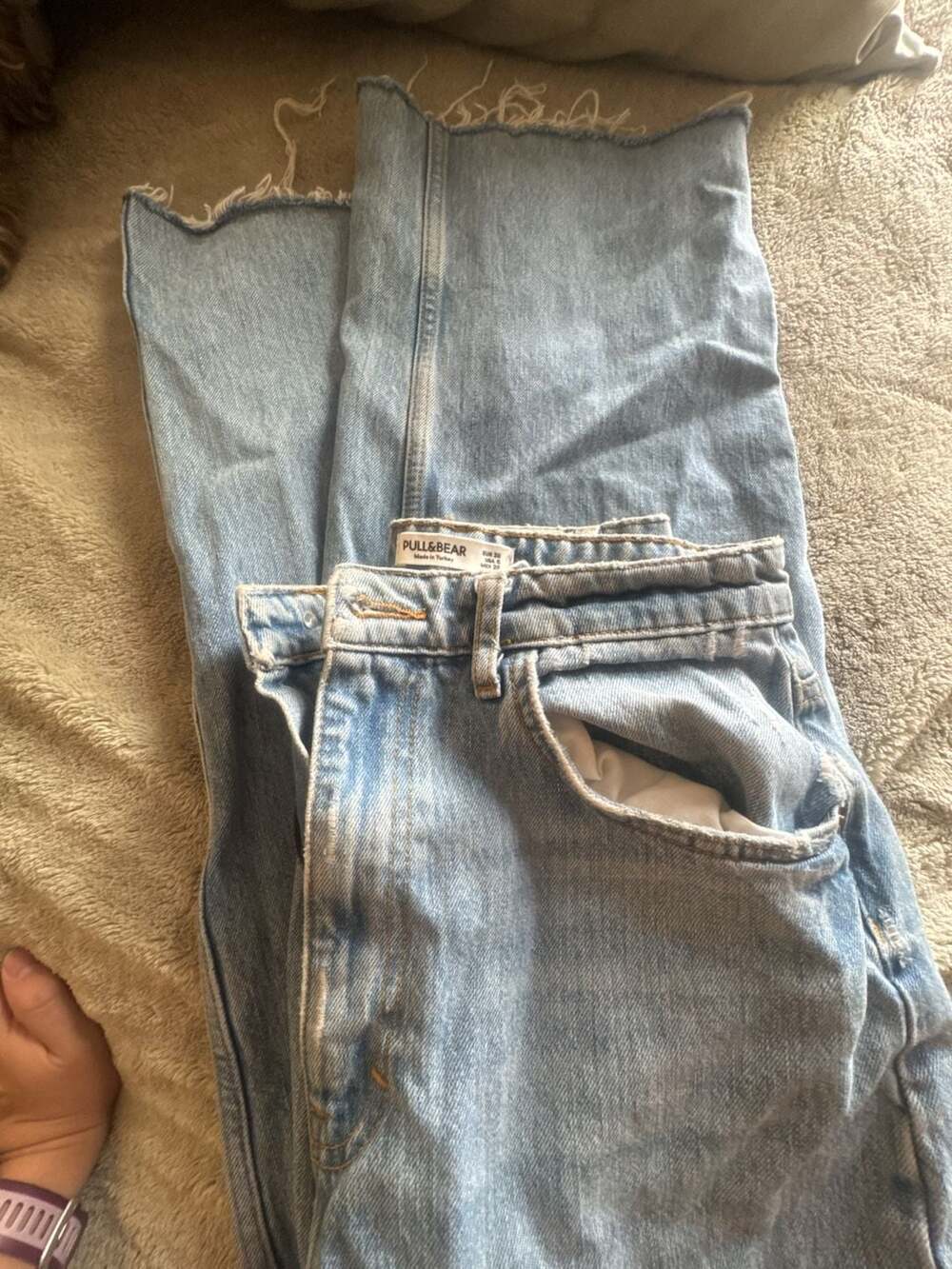 Pull&Bear Light Wash Wide Leg Jeans with Raw Hem Size 38